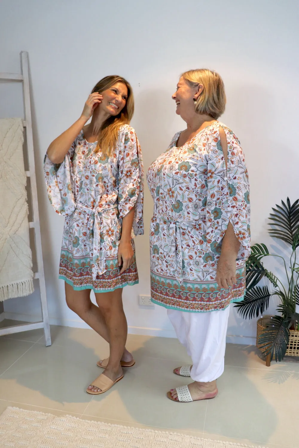 Daydream Long Sleeve Dress/Top in Wonderland