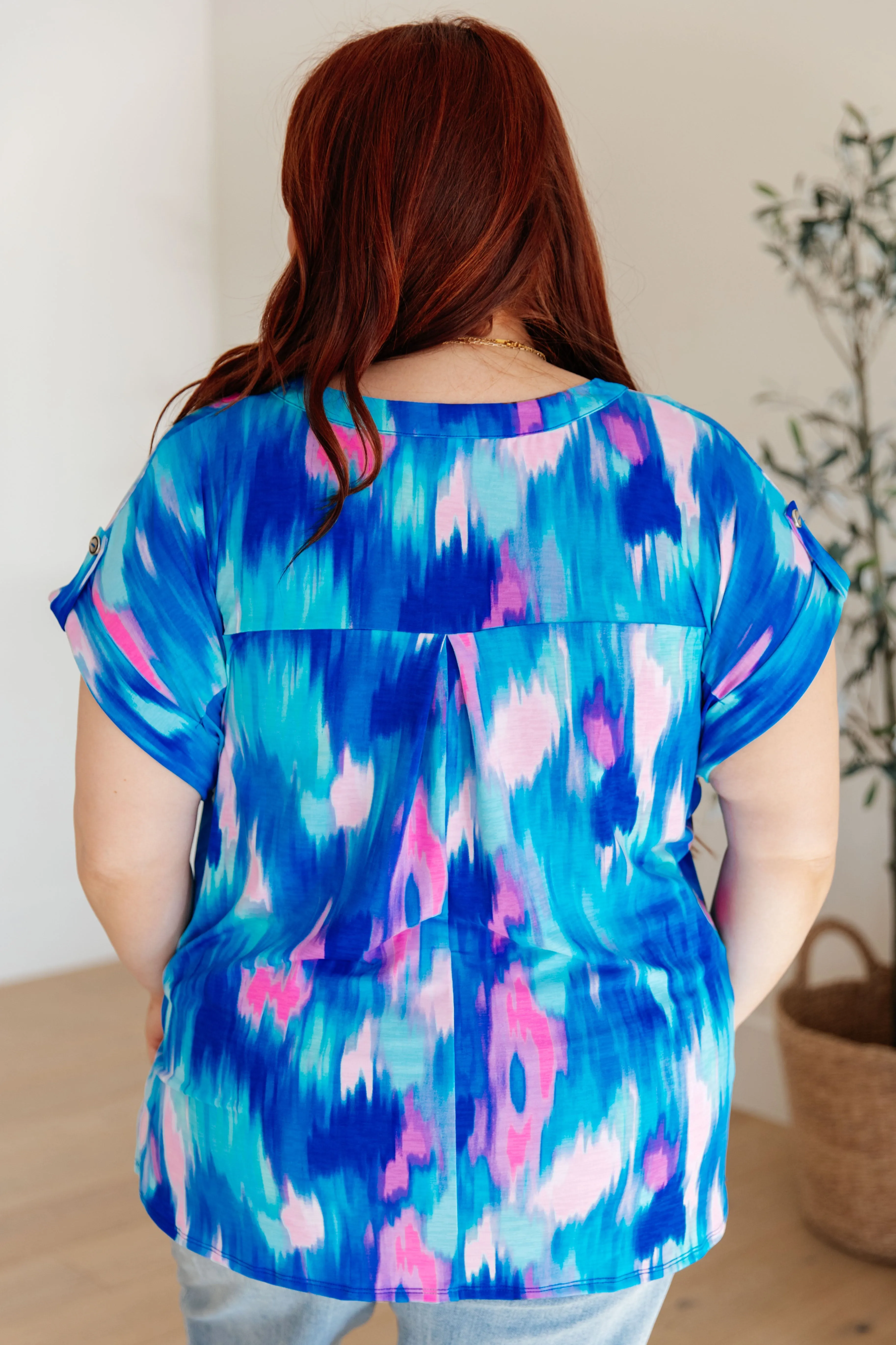 Dear Scarlett Lizzy Cap Sleeve Top in Royal Brush Strokes
