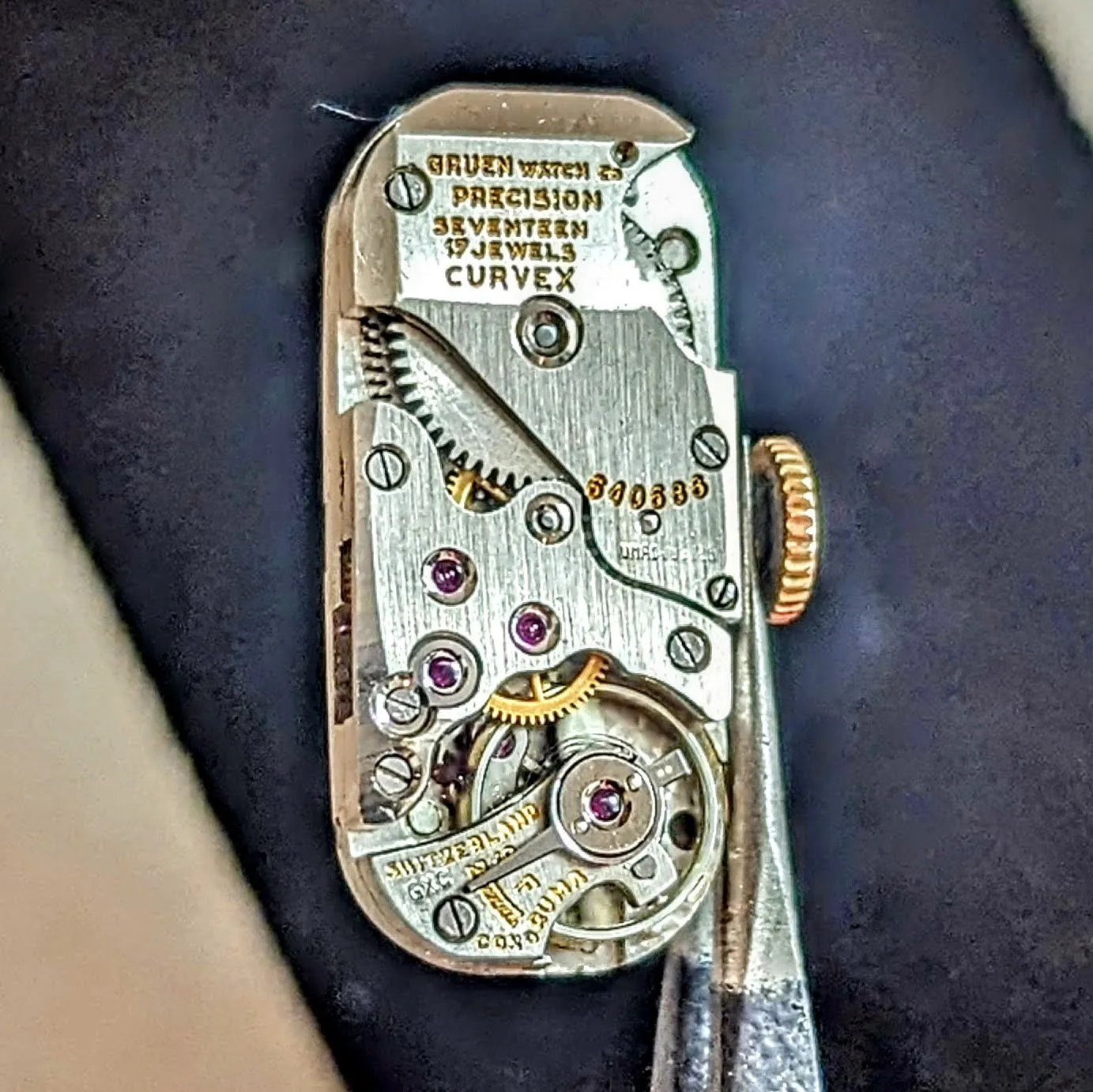 GRUEN CURVEX Precision Ladies Watch Cal. 520 17 Jewels 14K GF Swiss Wristwatch