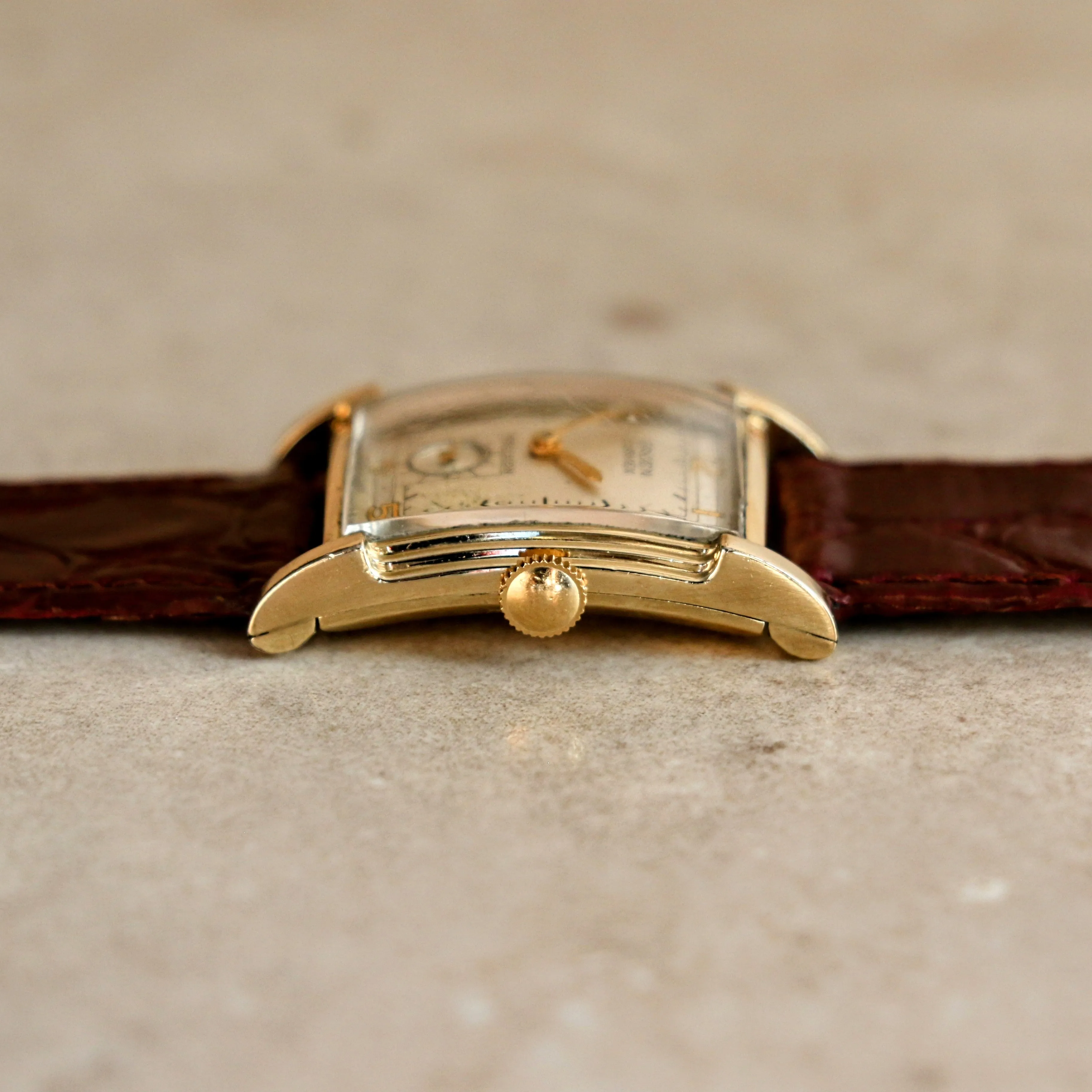 GRUEN CURVEX Precision Watch Cal. 440 17 Jewels 10K GF Wristwatch