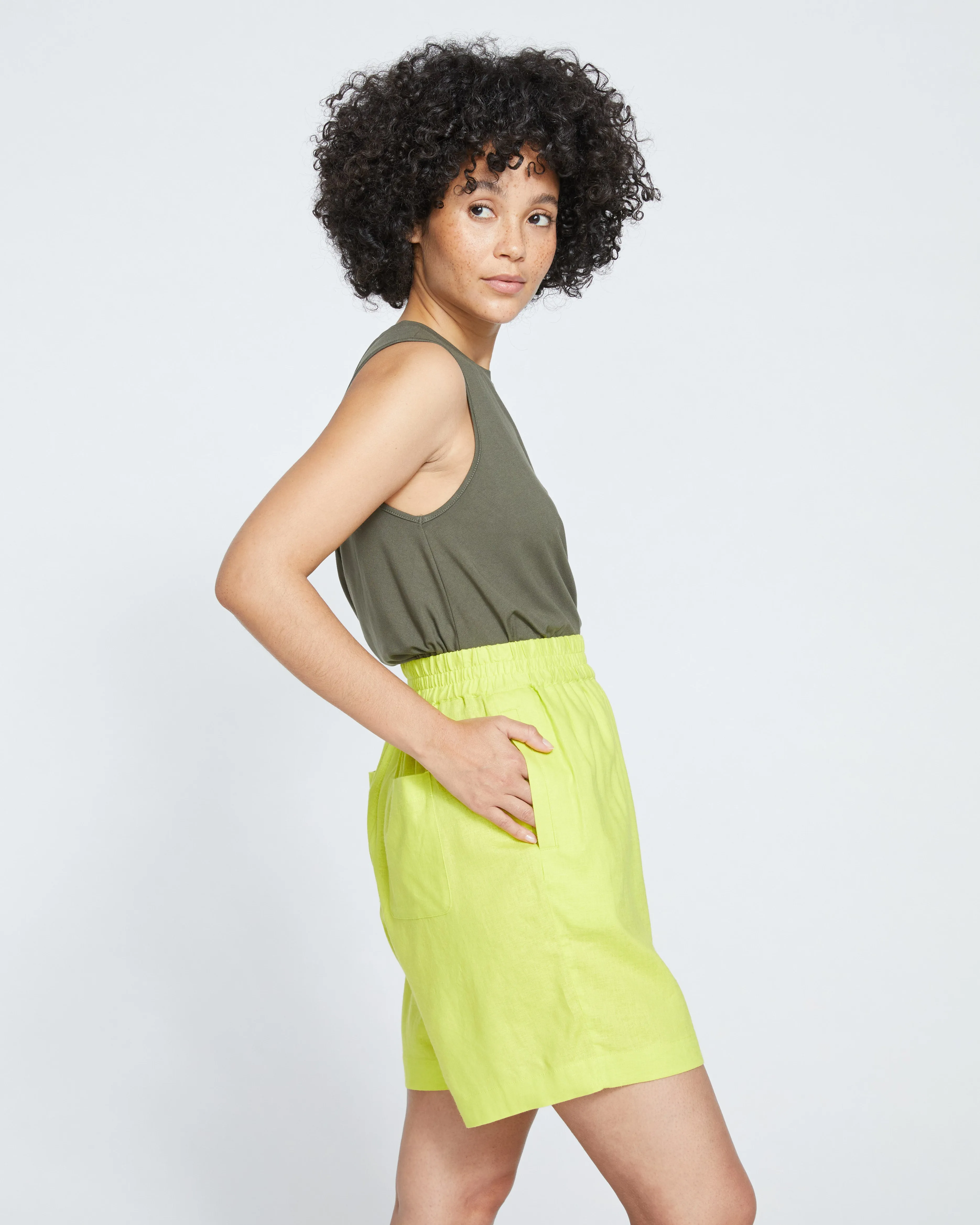 Juniper Linen Easy Pull-On Shorts - Bright Melon