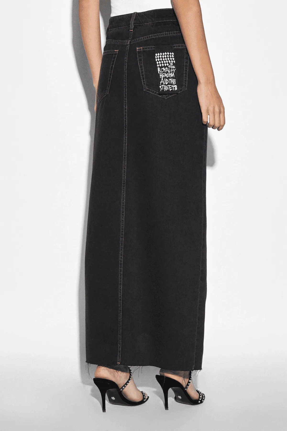 KARA MAXI SKIRT PITCH BLACK