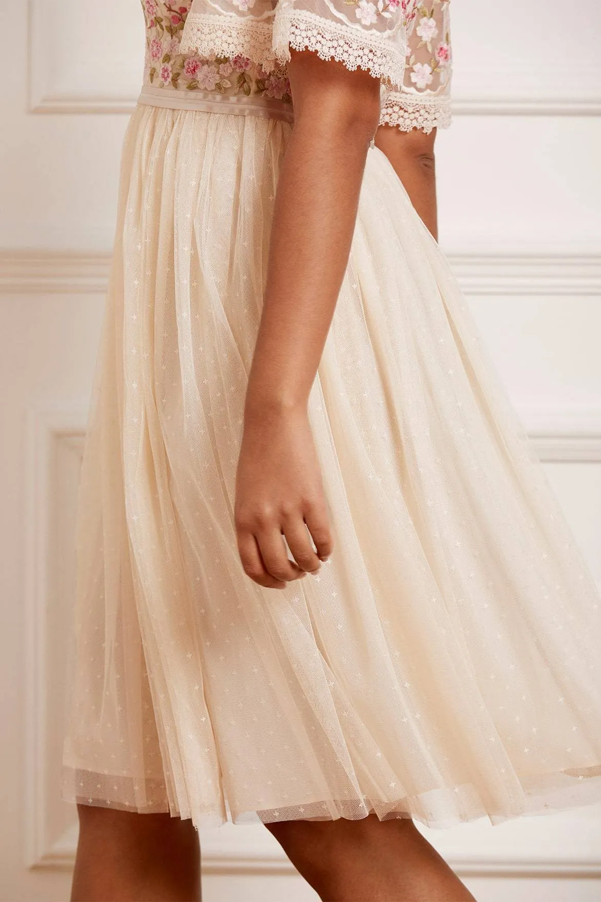Rosie Lace Bodice Short Sleeve Midi Dress