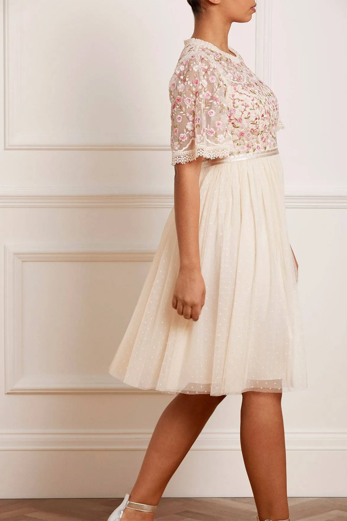Rosie Lace Bodice Short Sleeve Midi Dress